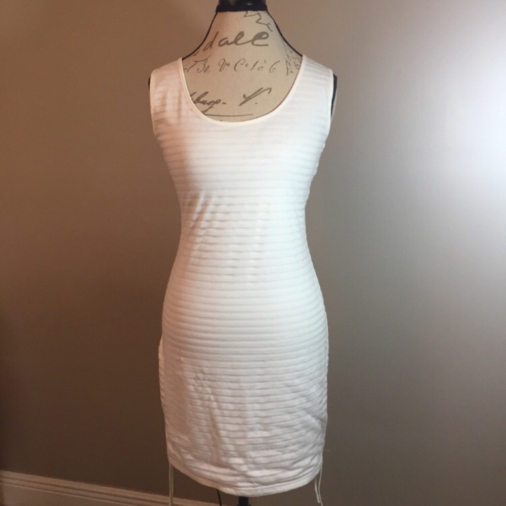 Vfish Rachel Resort Cinched Dress Size Small